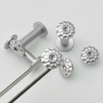 2pieces 416 Roestvrij Staal Plum Blossom Hoofd M4-Schroef voor doe-het-Mes voorzichtig om met Onderdelen Gewijzigd Mes Embryo Maken van Accessoires